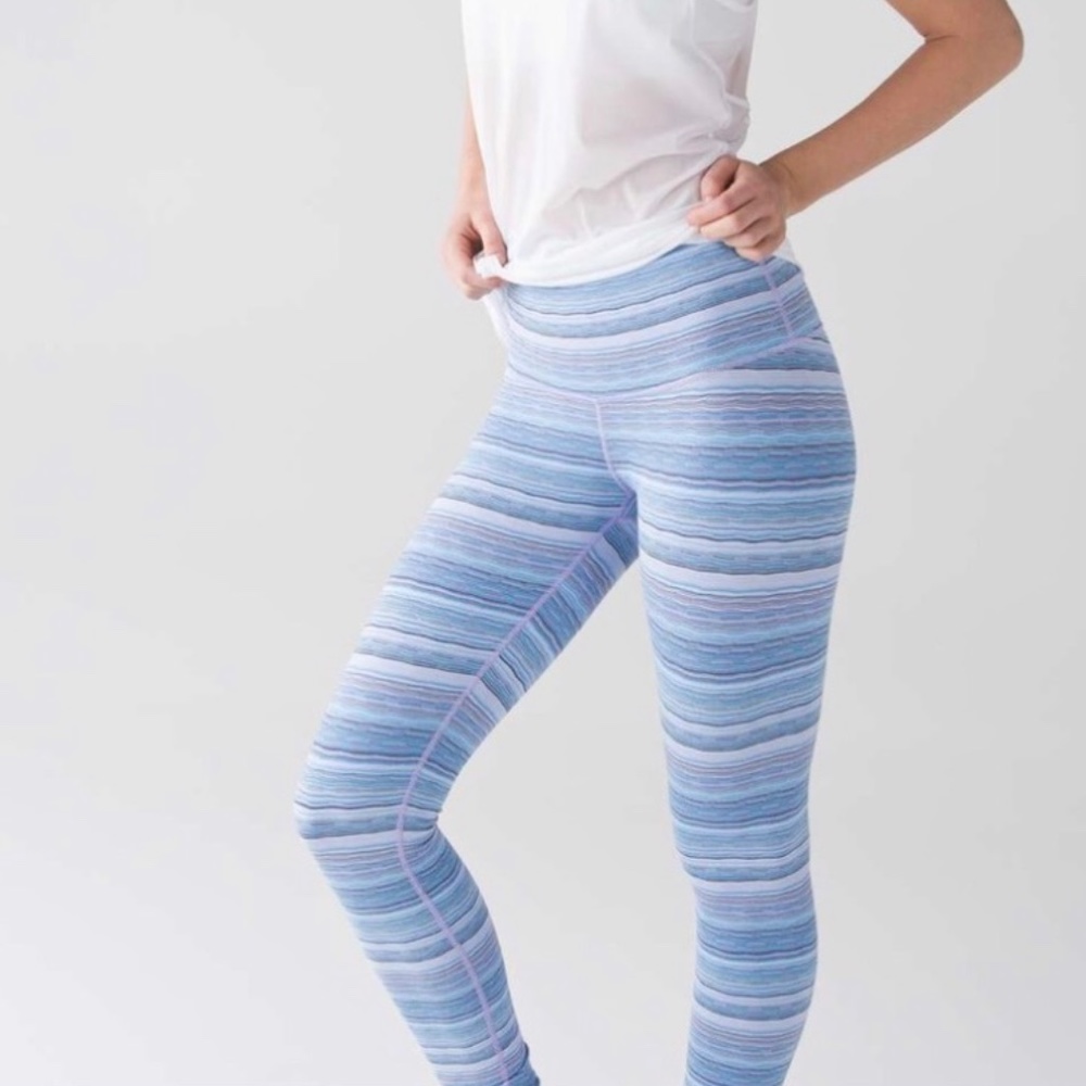 Lululemon Wunder Under Hi-Rise Blue & Lilac Striped Tights/Leggings Sz 4